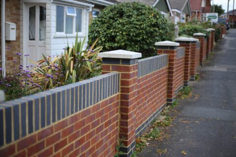 Brick Wall Builders in Grimsby DN31-DN37